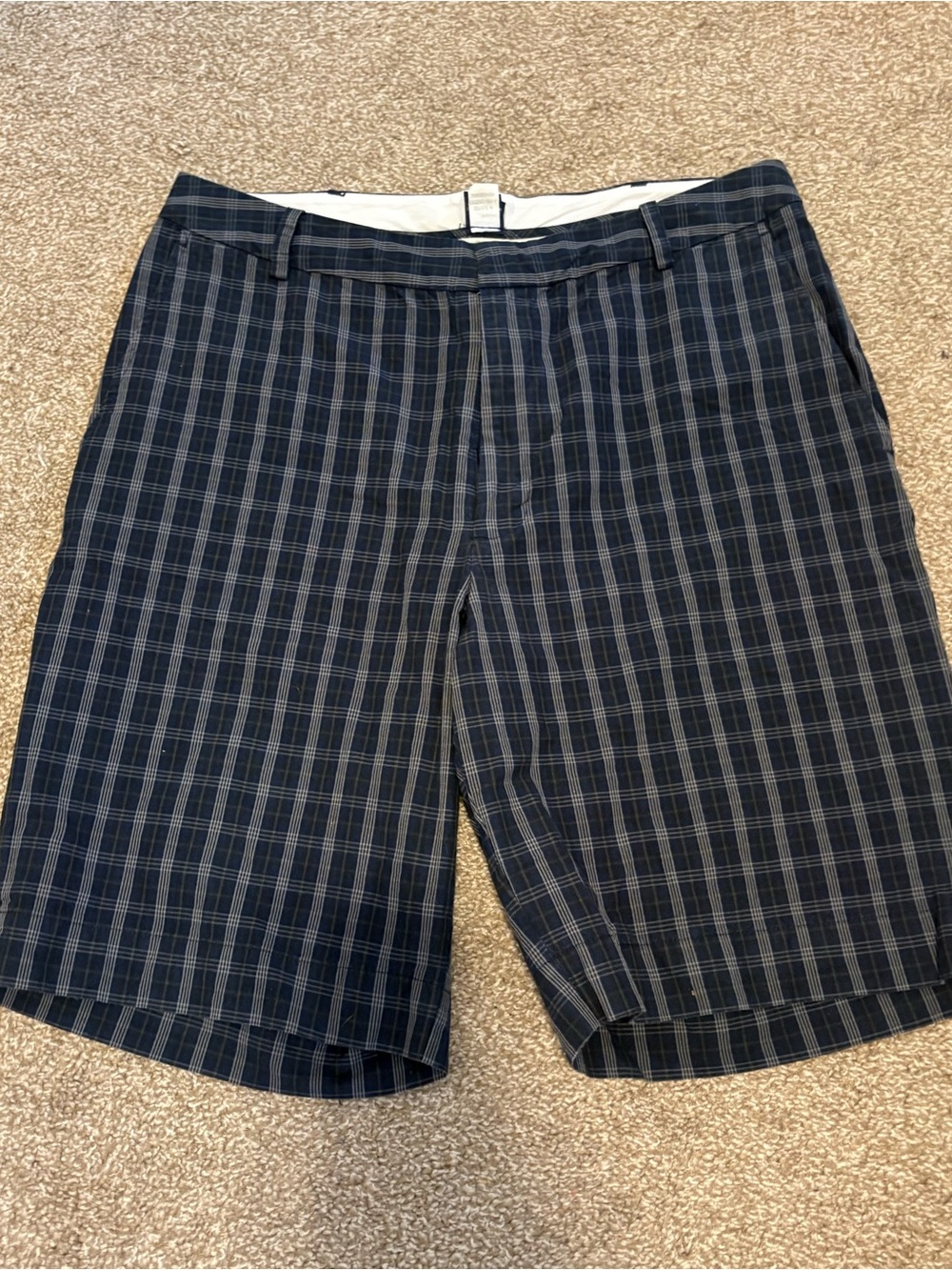Vintage GAP Women’s Navy and Gray Plaid Bermuda Shorts